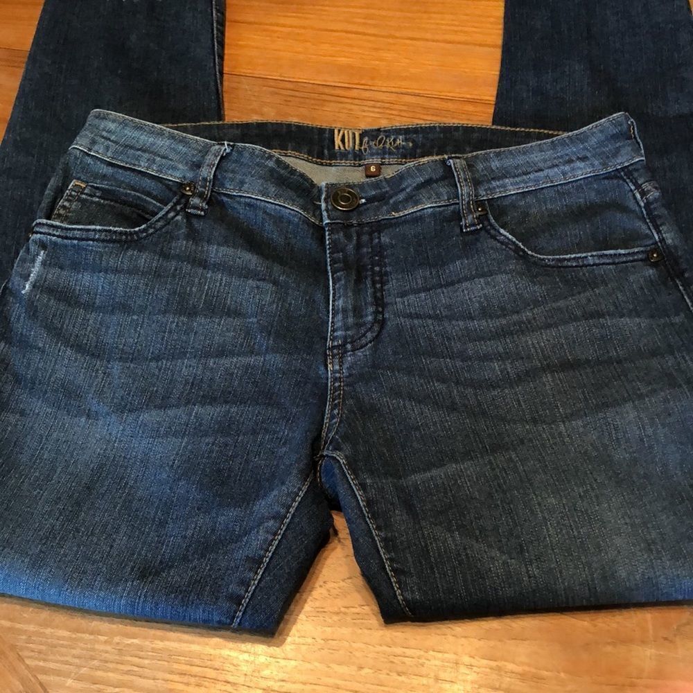 Kut from the Kloth Jeans with whiskering fading and very light distressing Sz 6
